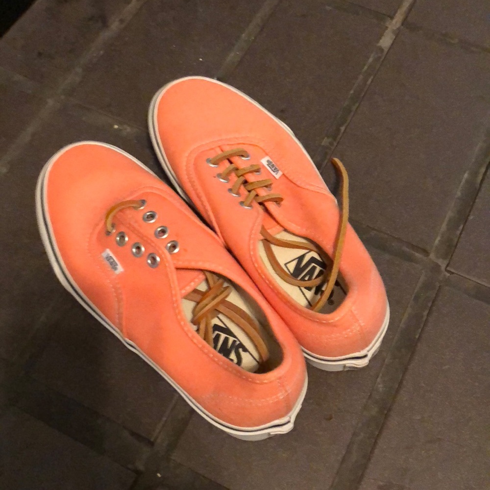 BRAND NEW peach Vans